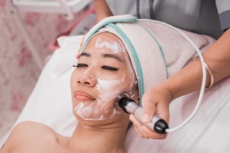 Radiofrecuencia facial: Qué es, beneficios y cuidados