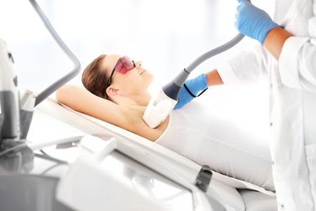 Depilación láser en verano ¿puedo hacérmela? | Lb Medical Spa Vitacura